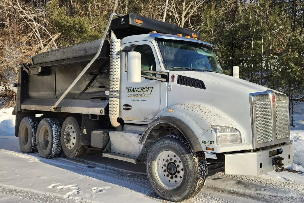 Farrington-Mountain-Tri-Axle-1