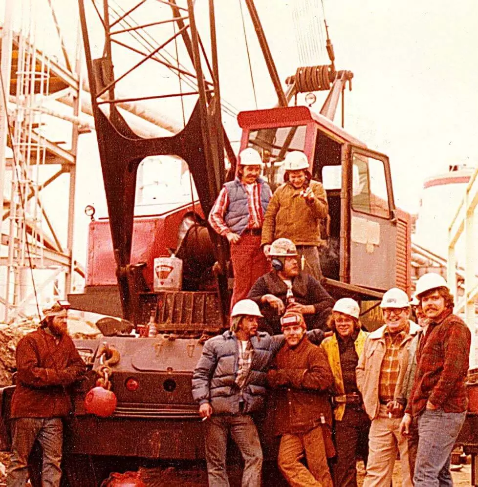 Old-School-Crane-Crew-2